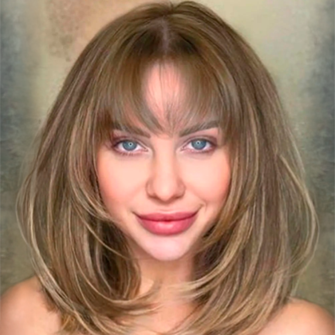 Adorno para el cabello de 14” con flequillo y base de seda