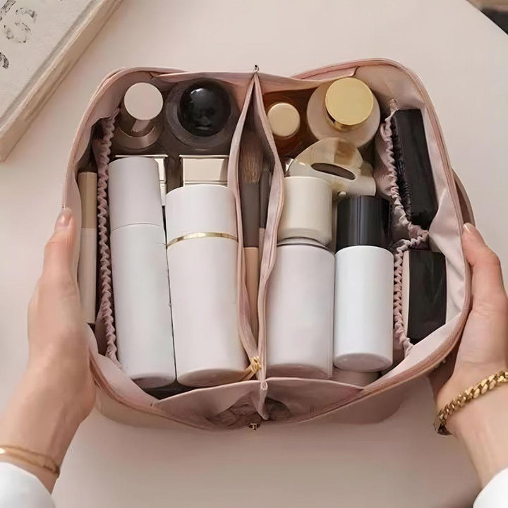 Glam On-the-Go: Portable Makeup Bag - Lyvelle