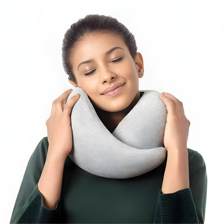 Ultimate Travel Buddy Pillow - Lyvelle